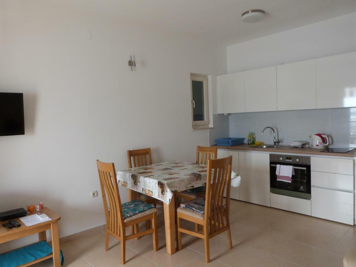 Maria Apartments Starigrad Paklenica Exterior foto